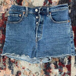 Levi's Ribcage High Rise Shorts 27